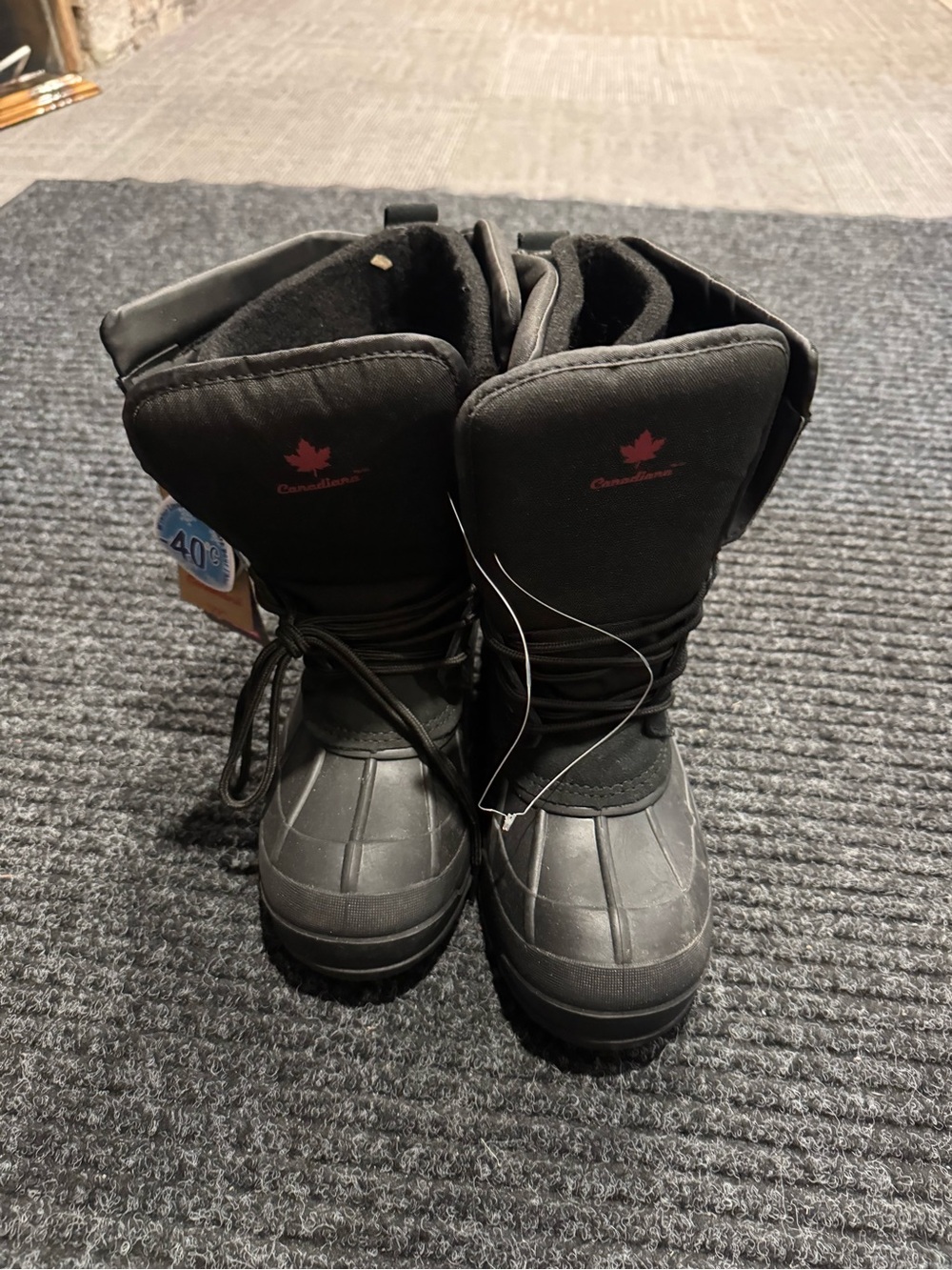 Men’s size 9 Winter Boots